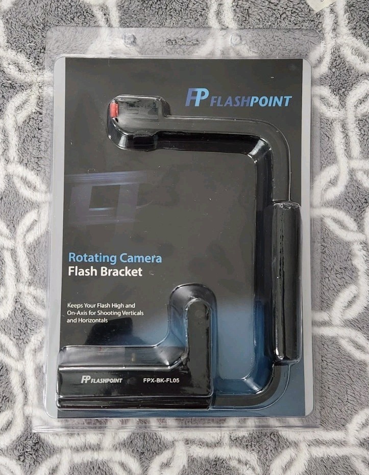 New in Packaging FP FPX-BK-FL05 Flashpoint Rotating Camera Flash Bracket