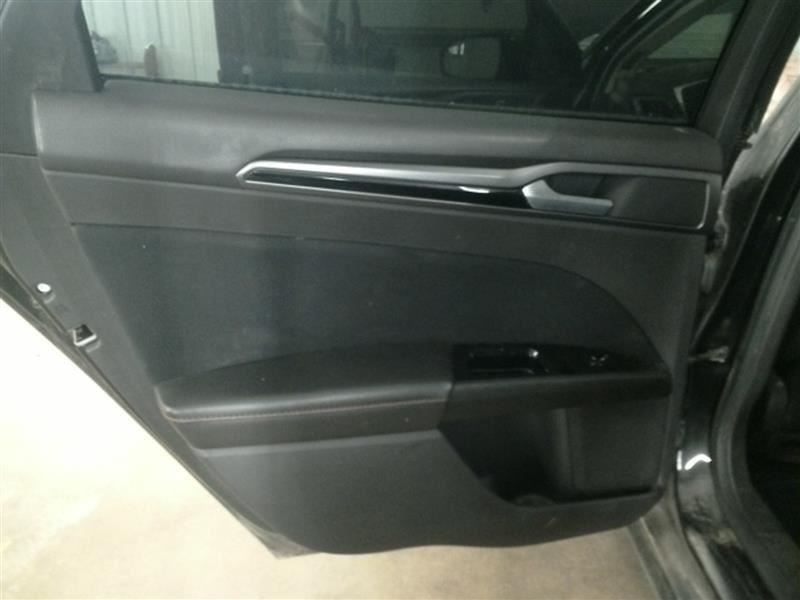 FUSION 2014 High Mounted Stop Light 104687123