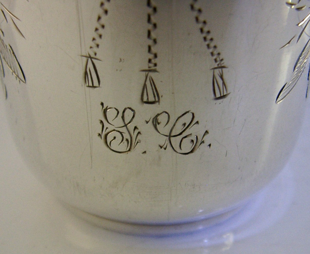 ENGLISH IMPORT SOLID STERLING SILVER BEAKER CUP 1961 BAREWAR 108g