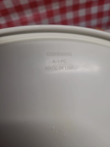 CORNING WARE CHERRY DESIGN WITH LID A 1B 1L, A 1PC