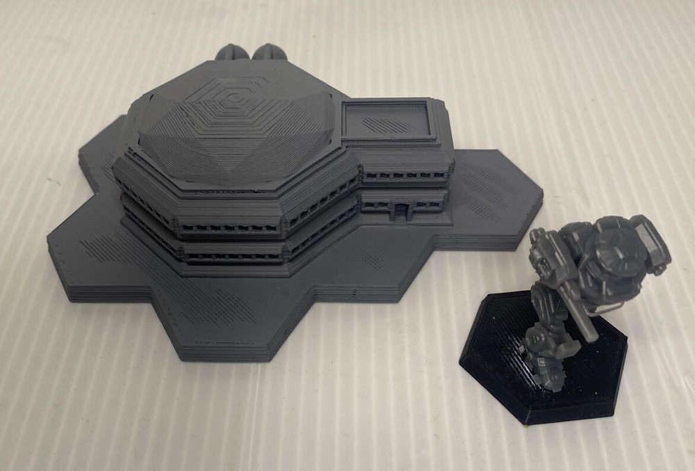 Research Lab w/ Hex Base, Tabletop War Game Terrain Battletech (6mm)