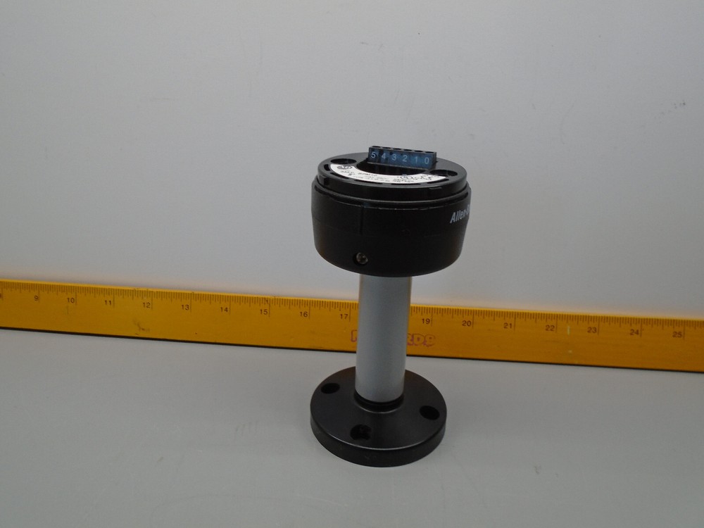 855T-BPM10   with Base  Allen Bradley Stack Light Base 855TBPM10  W112