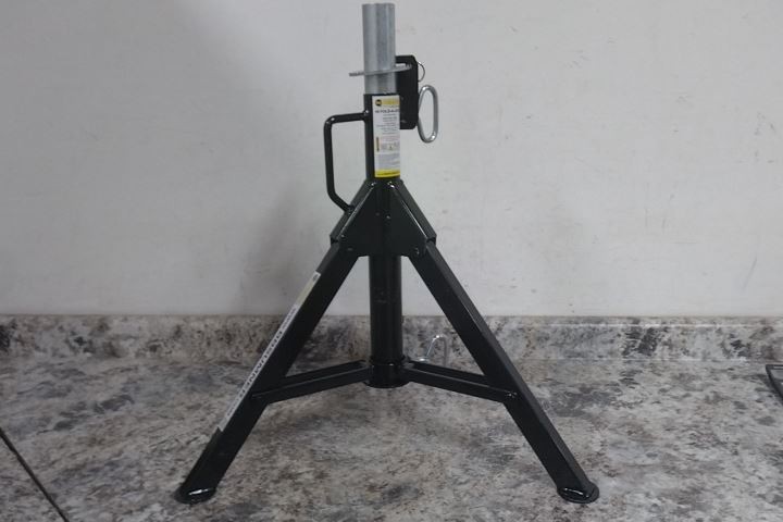 Sumner 772842 49 In Maximum Height Roller Head Pipe Stand (CW)