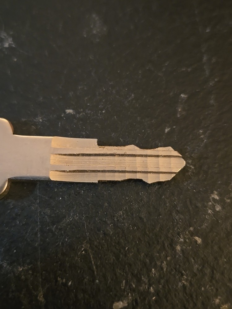 GREENWALD SENTINEL KEY CODED G2503 (3D5)