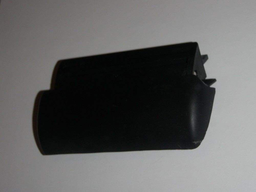 Hinge for Lid on Wolfgang Puck Bistro Bread Maker Model BBME025 WPBME025