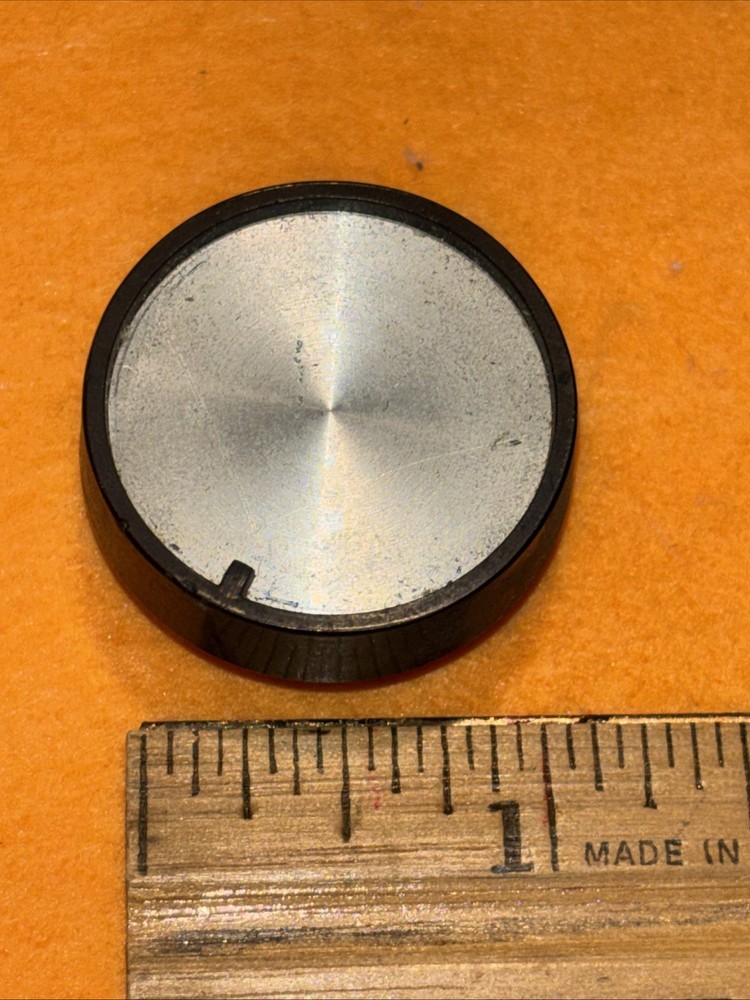3 Vintage Radio Knobs
