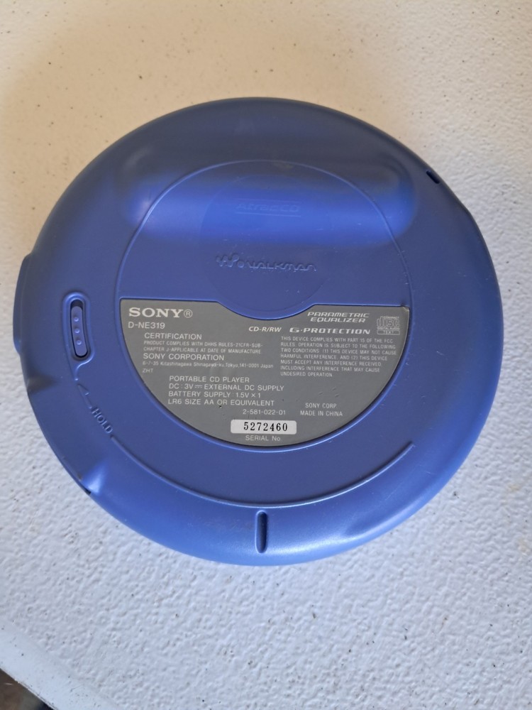 Sony Atrac3plus MP3 CD WALKMAN Portable