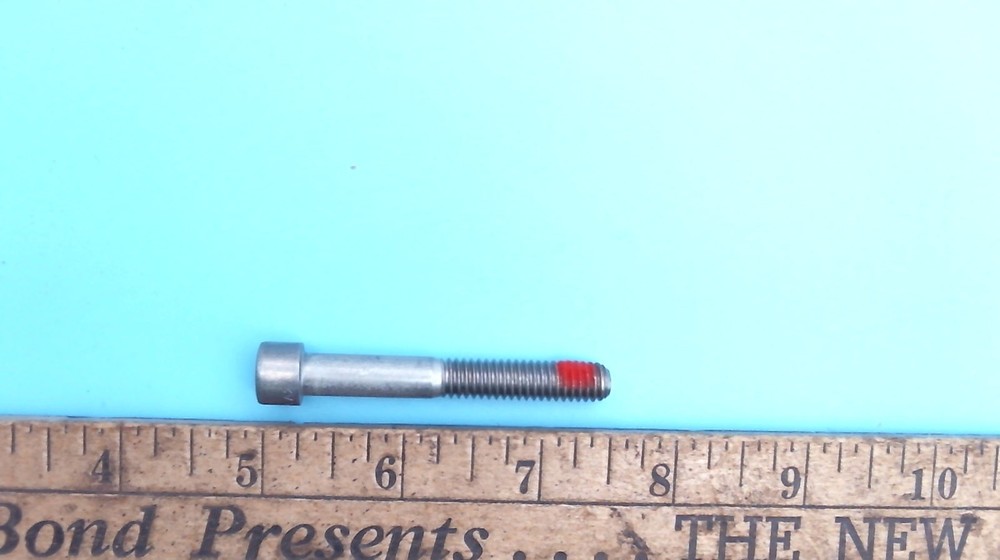 Volvo Penta 850889 Screw