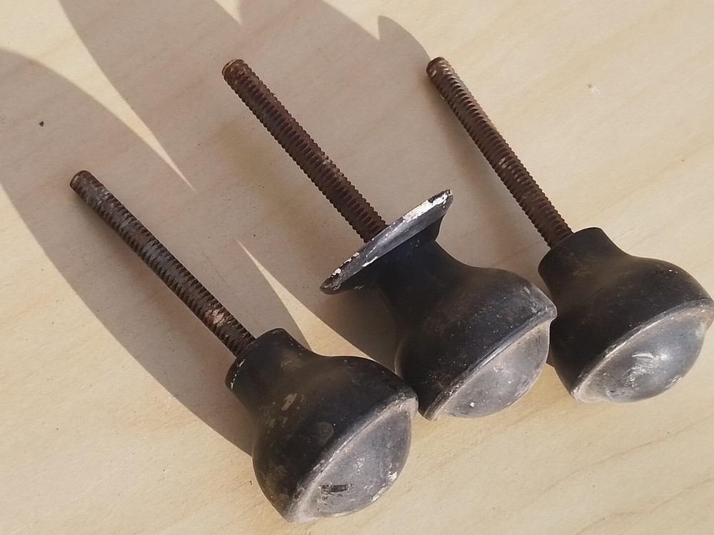 Vintage Old Antique Bakelite Olde Screw Thread Handles Set 3 Knobs