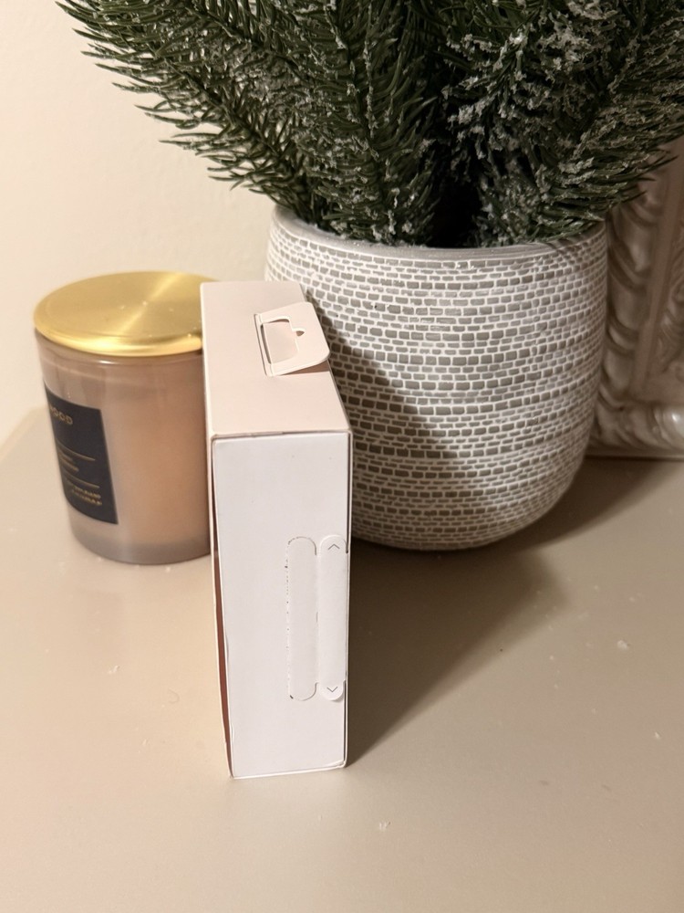 Oura Ring 4 Gold - Size 8