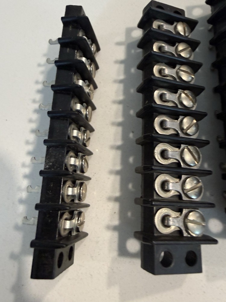 CINCH TERMINAL BLOCK BARRIERS (4 PCs)