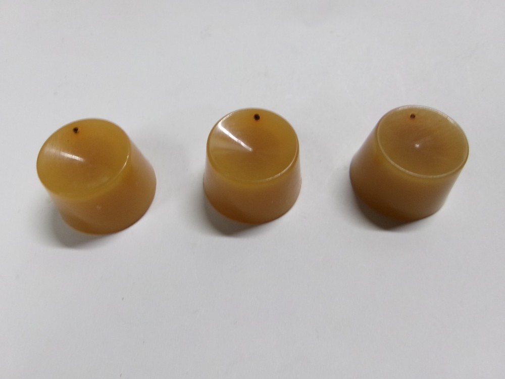 3 VINTAGE MAGNAVOX LIGHT BROWN CONTROL KNOBS 50'S
