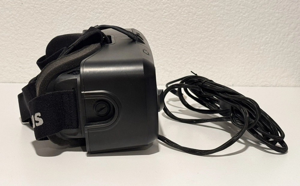 Oculus Development Kit 2 VR Headset + Extras Original Packaging Powers On TESTED