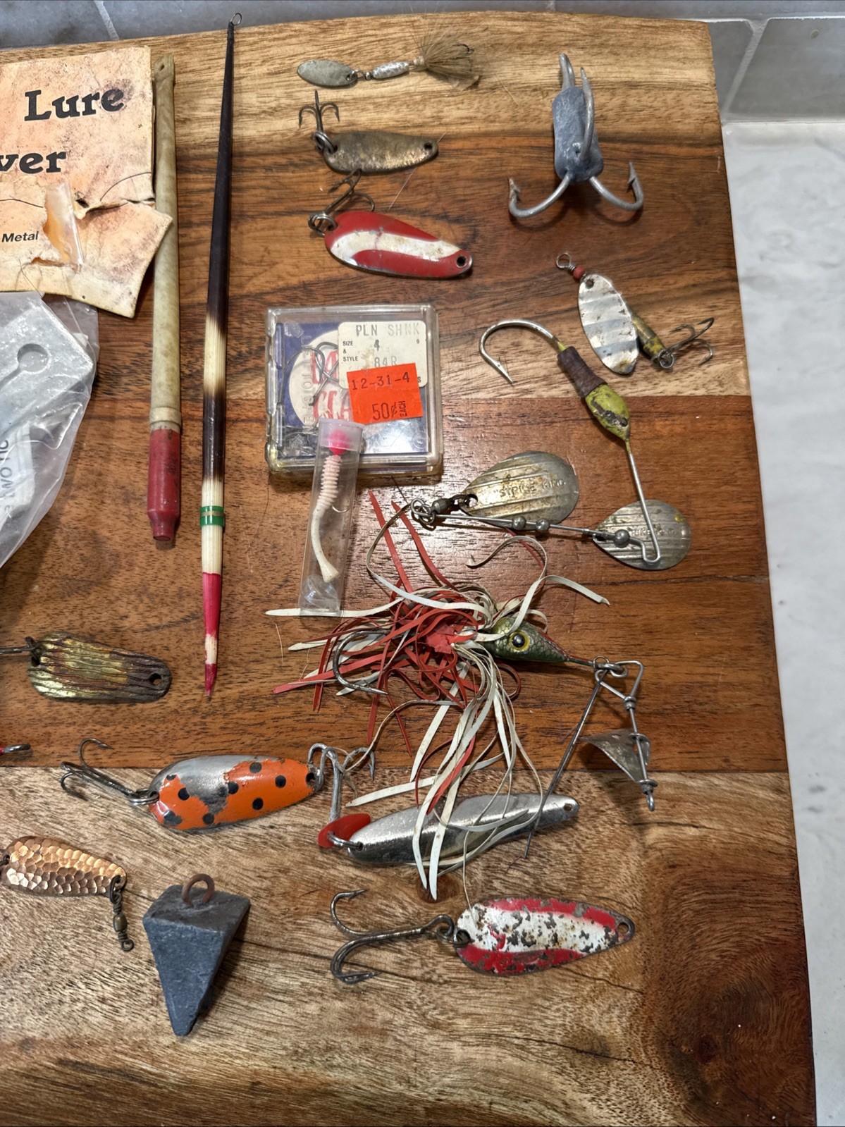 Lot Fishing Supplies Vintage Flies Lures Line Weights Scale Hooks