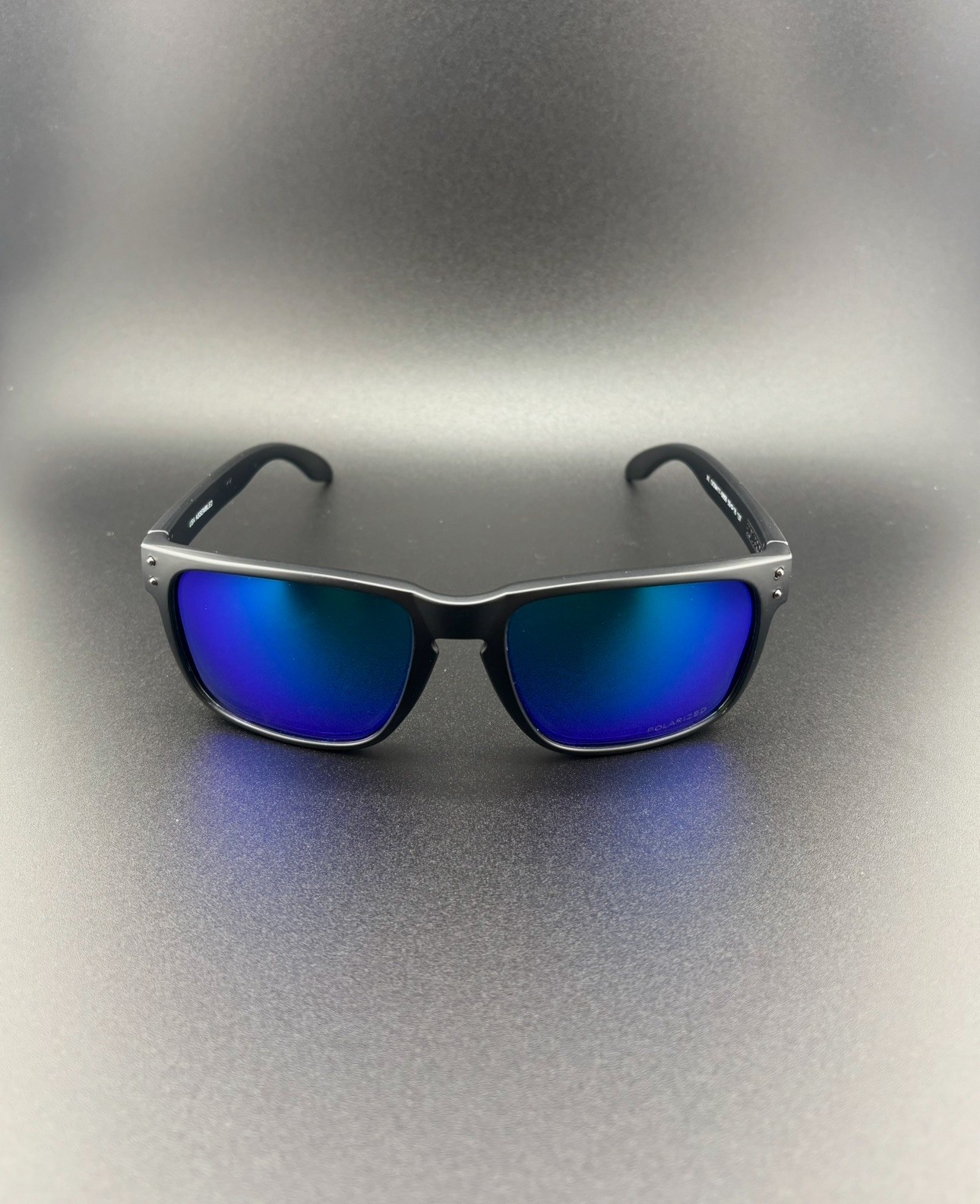 Oakley 0OO9417 Men's Holbrook XL Sunglasses