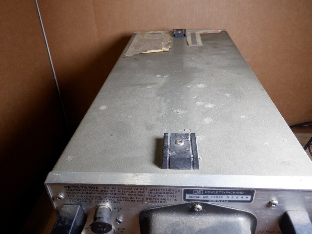 HP 182T DISPLAY WITH HP 8755B SWEPT AMPLITUDE ANALYZER