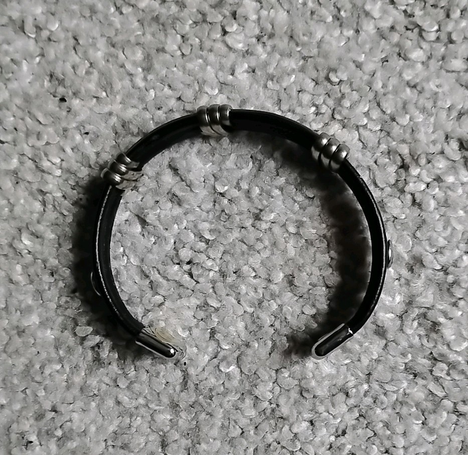 Ion Bracelet (Black and Silver)