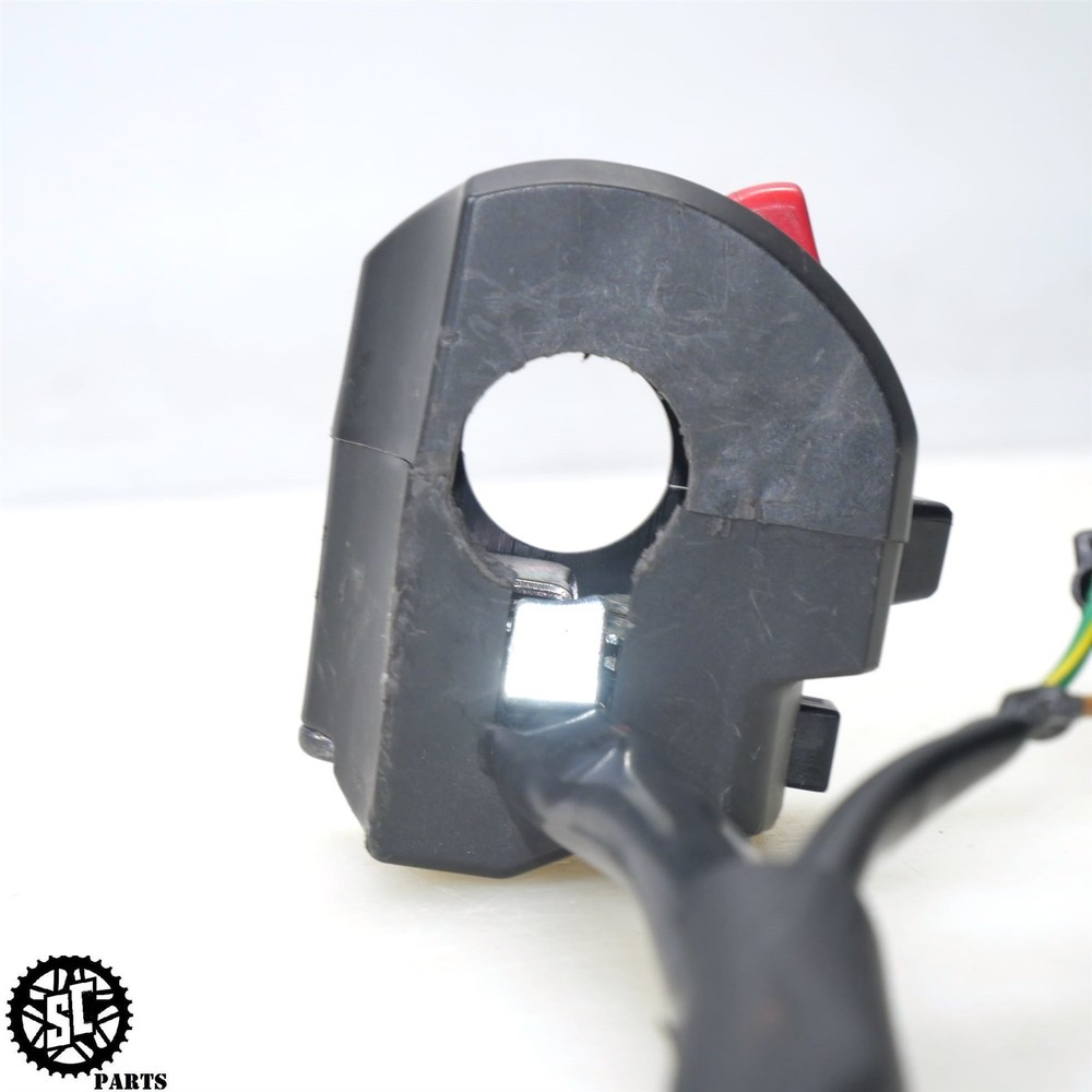 2012-2014 YAMAHA YZF R1 RIGHT CONTROL KILL START SWITCH Y13