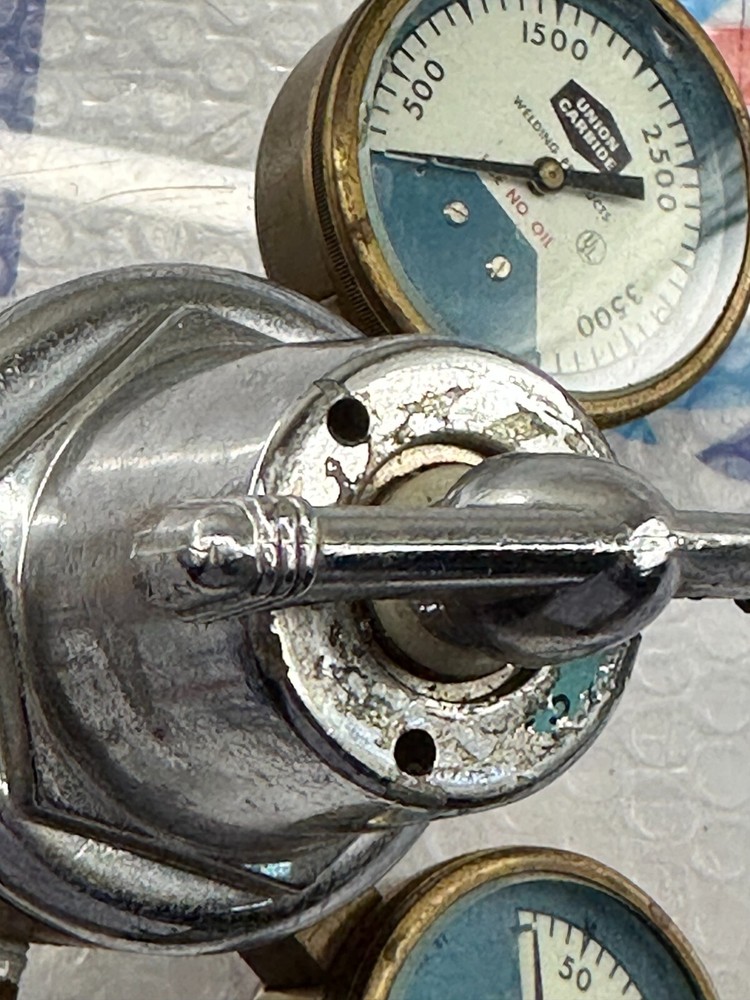 UNION CARBIDE PUROX REGULATOR 2053 TYPE R