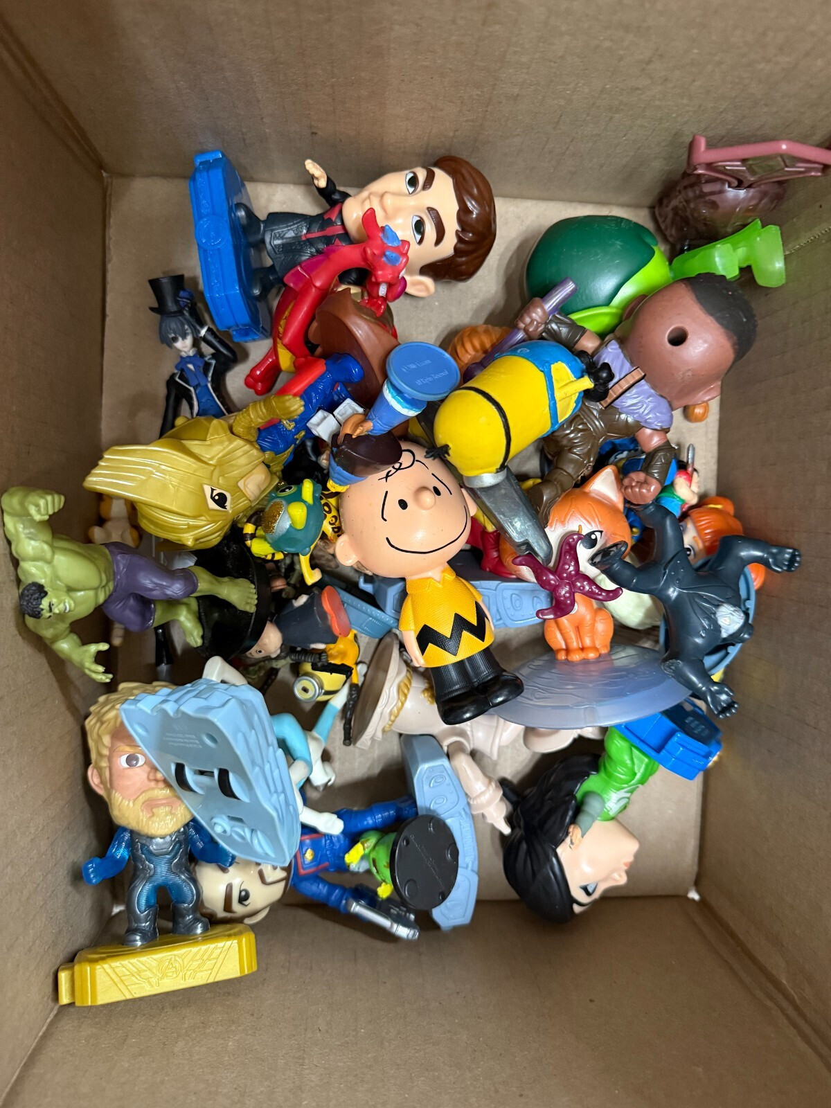 WHOLESALE LOT 8LB 3oz LOOSE Misc Childrens toys figures