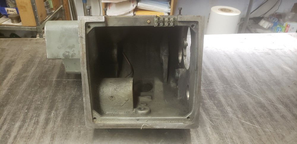 Deckel SOE Grinder FRAME CHASIS ONLY AS SHOWN. Machine s/n-SOE/78-4115