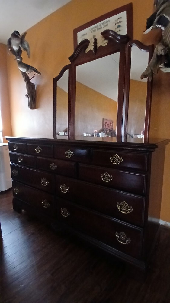 5 piece Queen bedroom set