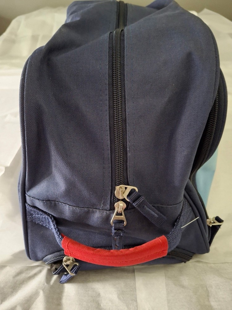 Jumping Beans Roller With Pull Out Handle Luggage Bowling Bag Zipper Closure