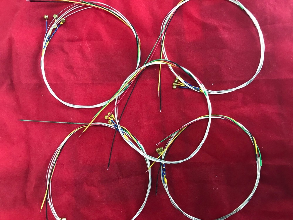 5 x HELICORE Violin String Set 4/4 E Ball Medium Gauge H310