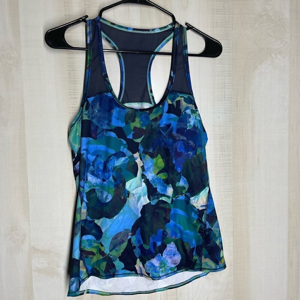 Athleta swim workout top blue, size small
