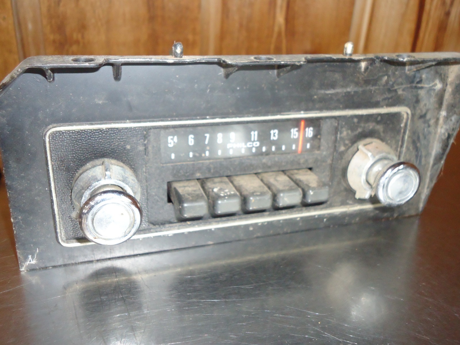 OEM Philco Push Button AM Radio w/ Face Bezel 1974 1975 1976 1977 Ford Maverick