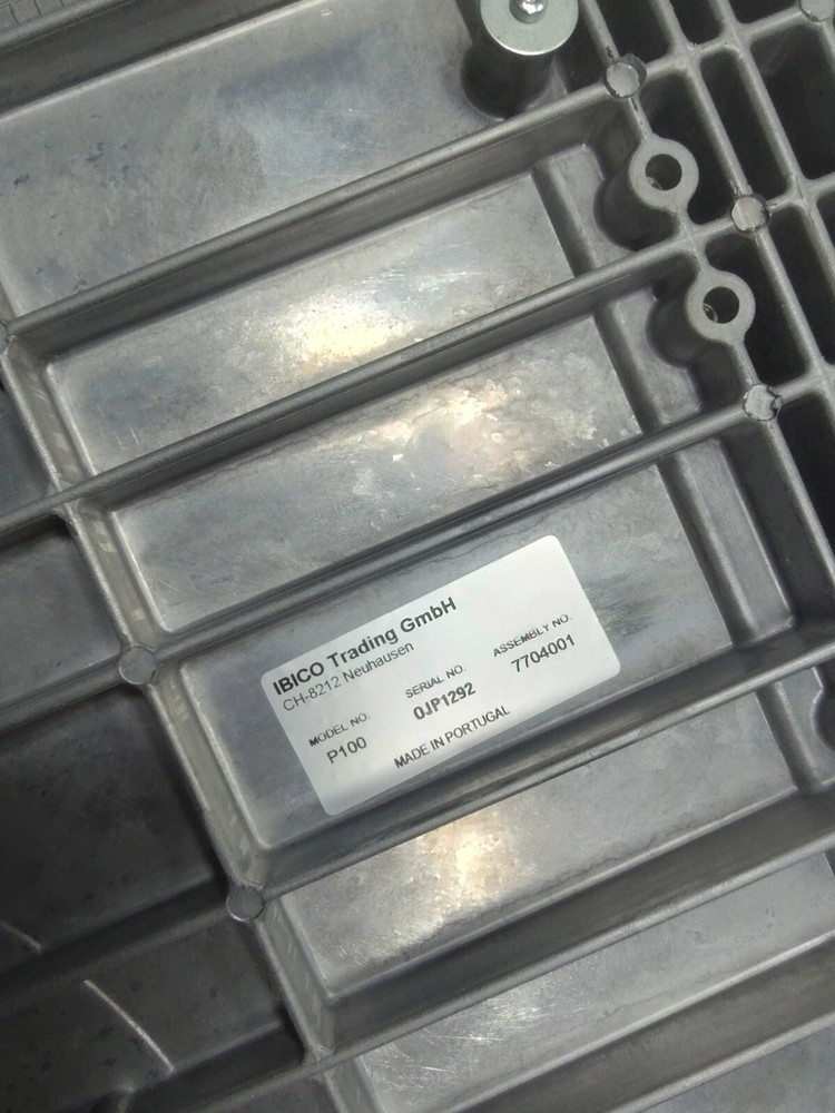 GNC DOCUBIND BINDING MACHINE MODEL: P100 COMBINATION HOLE PUNCH & BINDING IN ONE