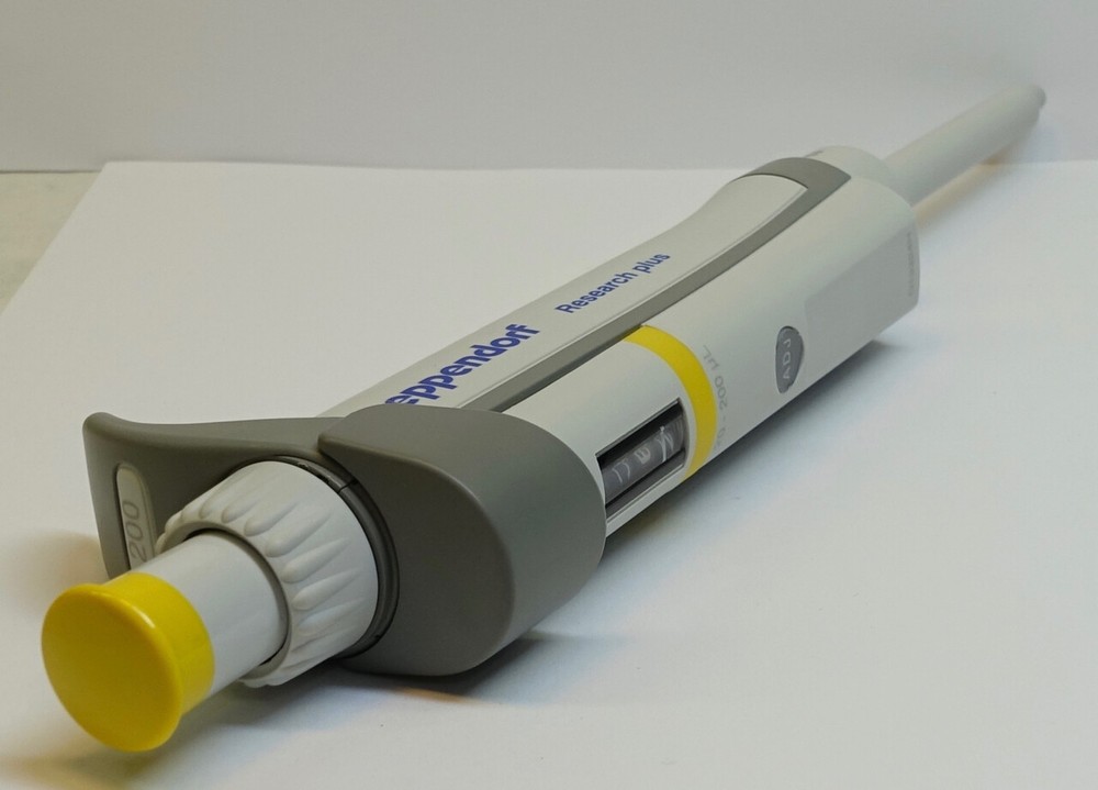 Eppendorf Research Plus 200 Variable Pipette 20-200uL; Clean & Accurate