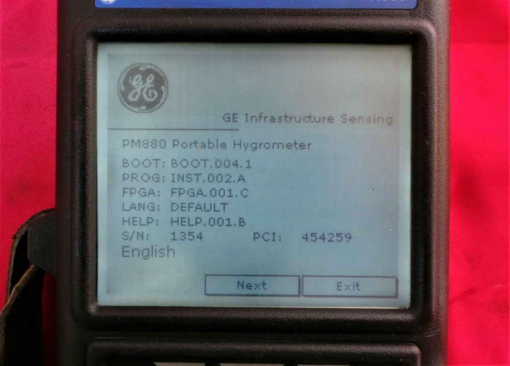 GE Panametrics PM880 Portable Hygrometer.