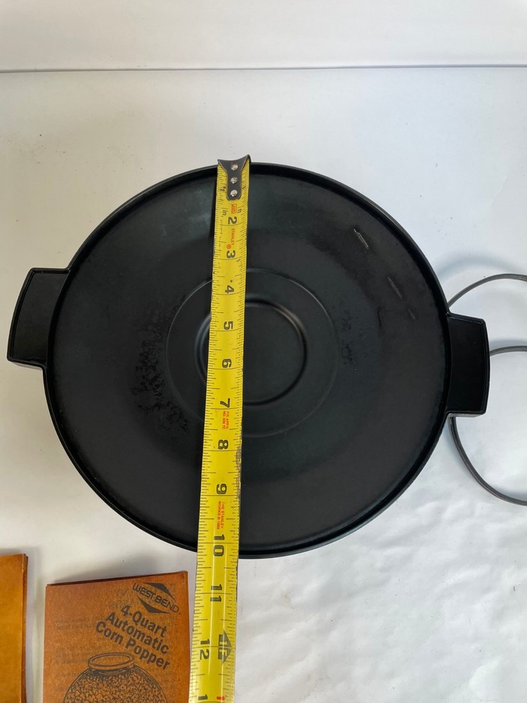Vintage West Bend 4-Quart Automatic Corn Popper