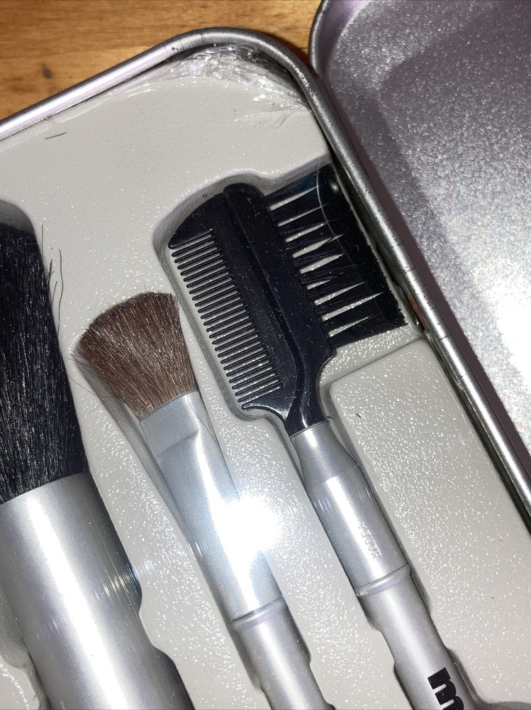 ME Makeup Essentials Brush Set Sealed Eyebrow Lips 👄