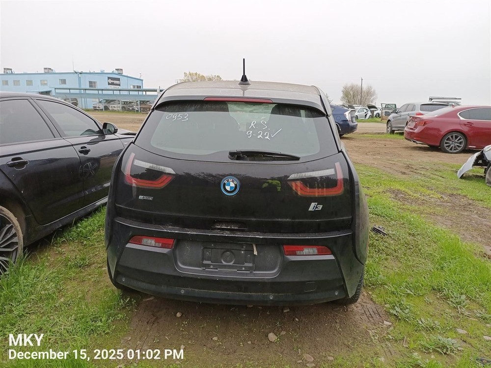 LEFT REAR DOOR WINDOW REGULATOR OEM 2018 BMW I3