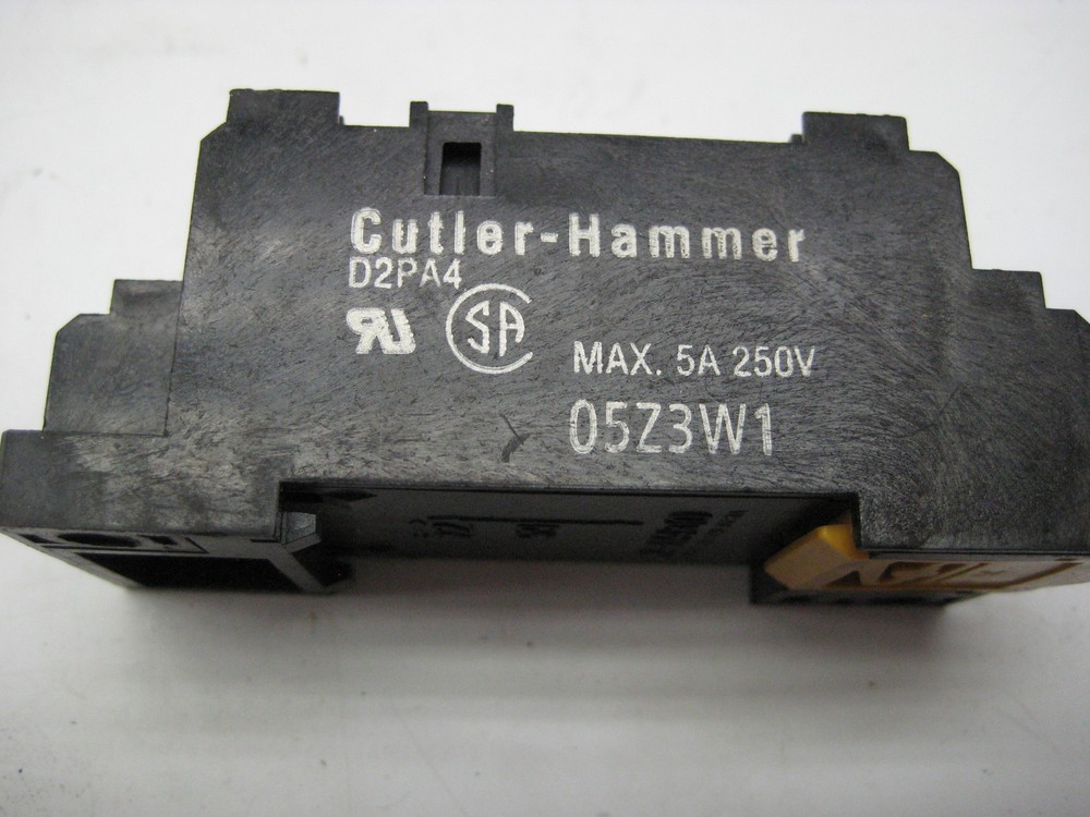 CUTLER HAMMER D2PA4 RELAY BASE NSNP