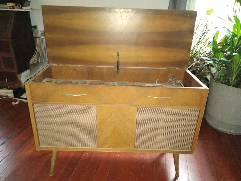 Delmonico stereo vintage