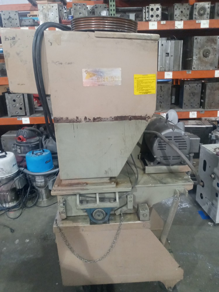 Nelmor 2RG11 Grinder / Granulator Plastic Processing Used, Works but Need Pulley
