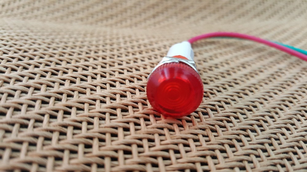 Changeable Red Bulb Amplifier Vintage Indicator Pilot Light 120V 10mm Mount,10R