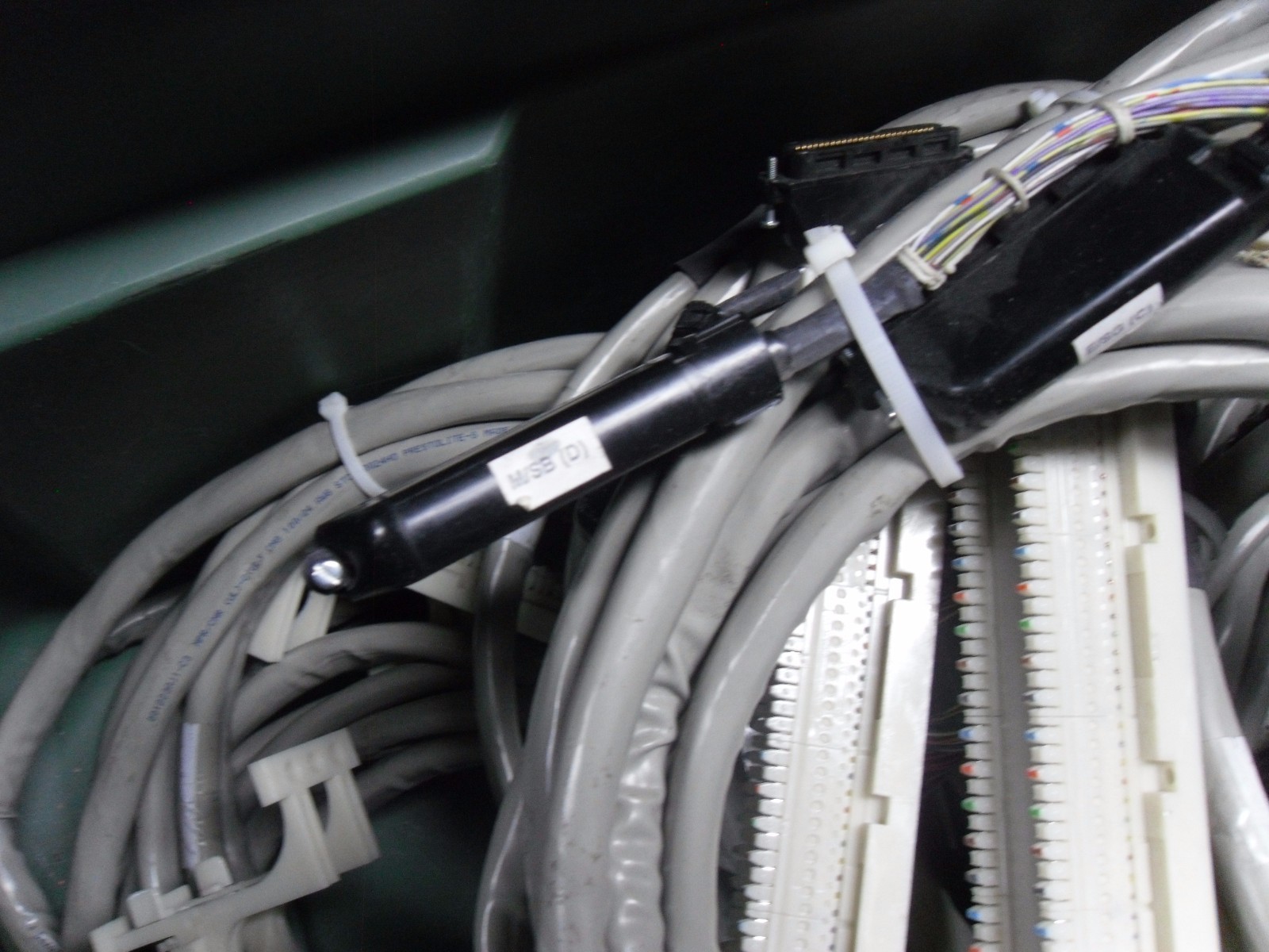 Adtran 3125000 Server Cables Used Gray 100/24 AWG T0024HO Prestolite 14003