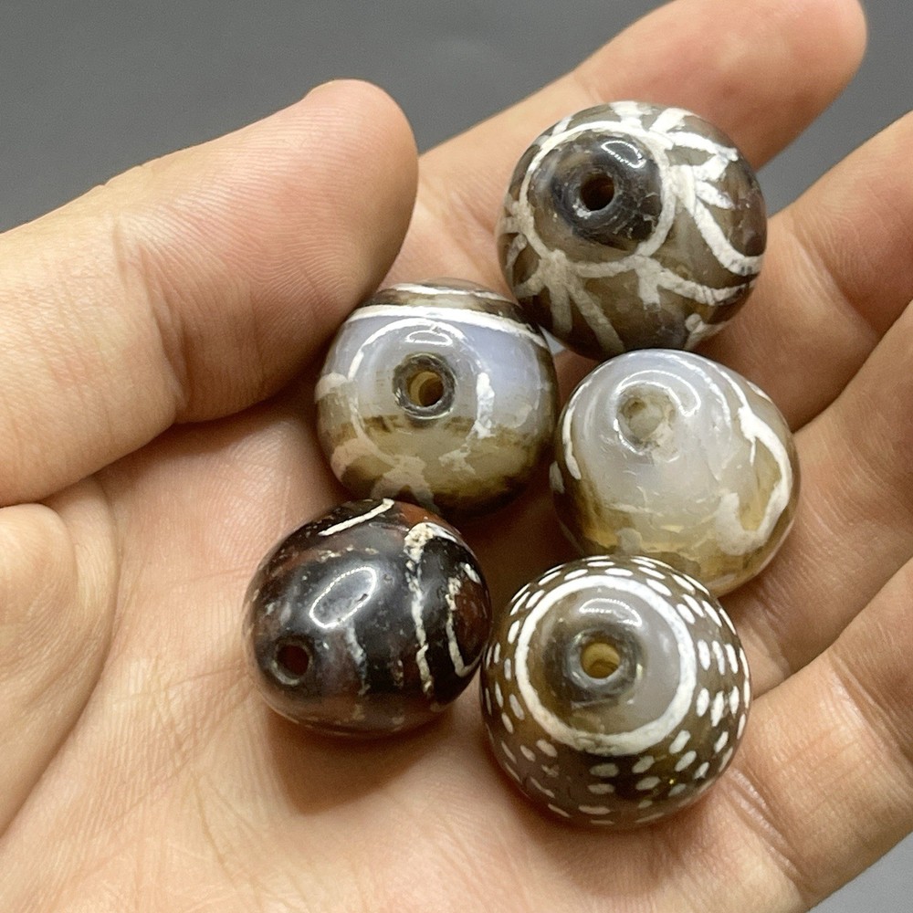 5 Pieces Ancient Central Asia Bactrian Agate Carnelian Beads With Patterns