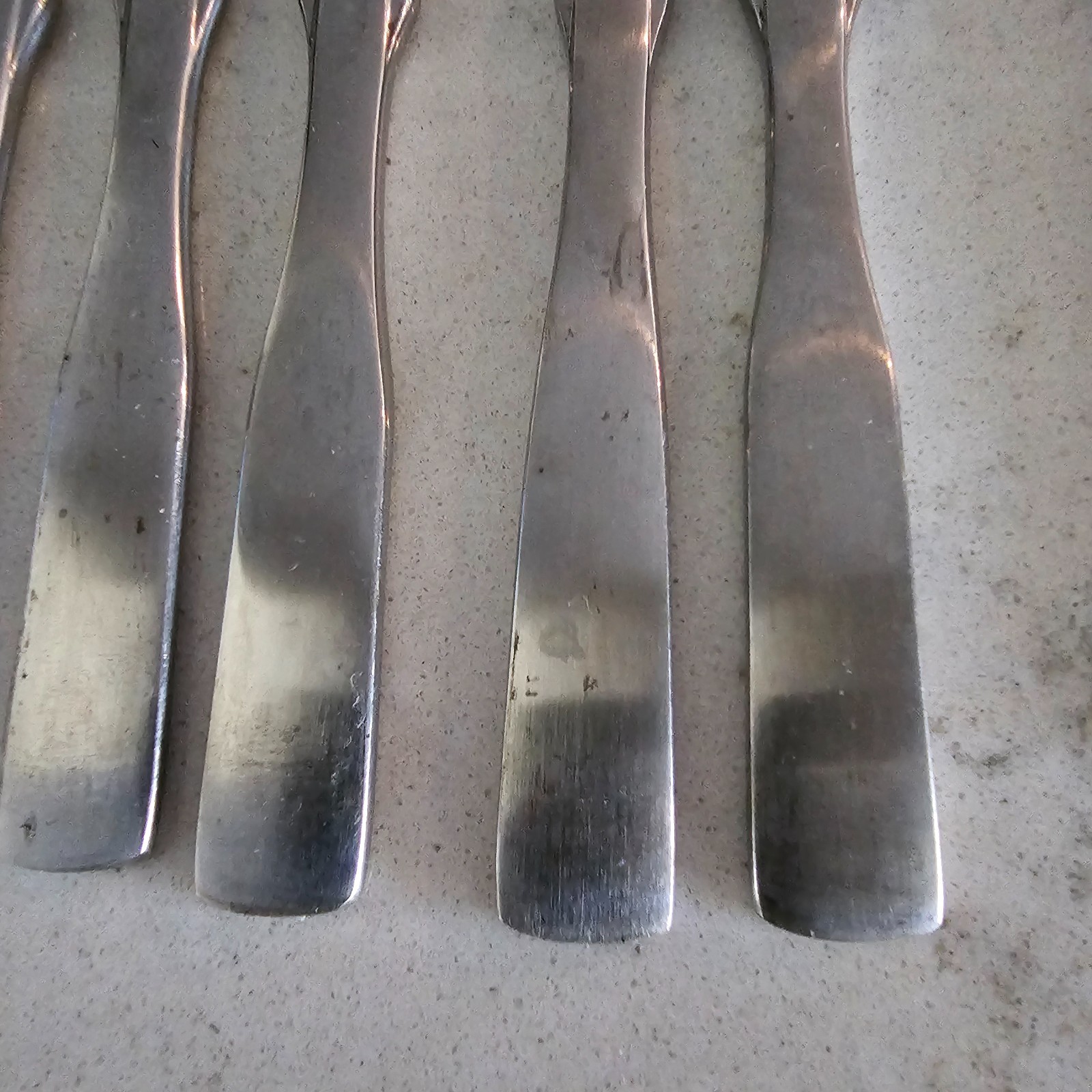 Restaurant Supplies 48 Dinner Knives Flatware Silverware Adcraft Backbay