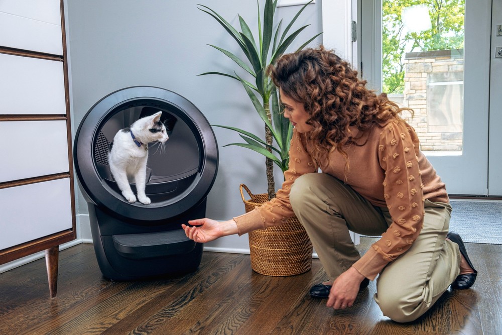 Whisker - Litter-Robot 4 Core Accessories Bundle WiFi-Enabled Covered Automat...