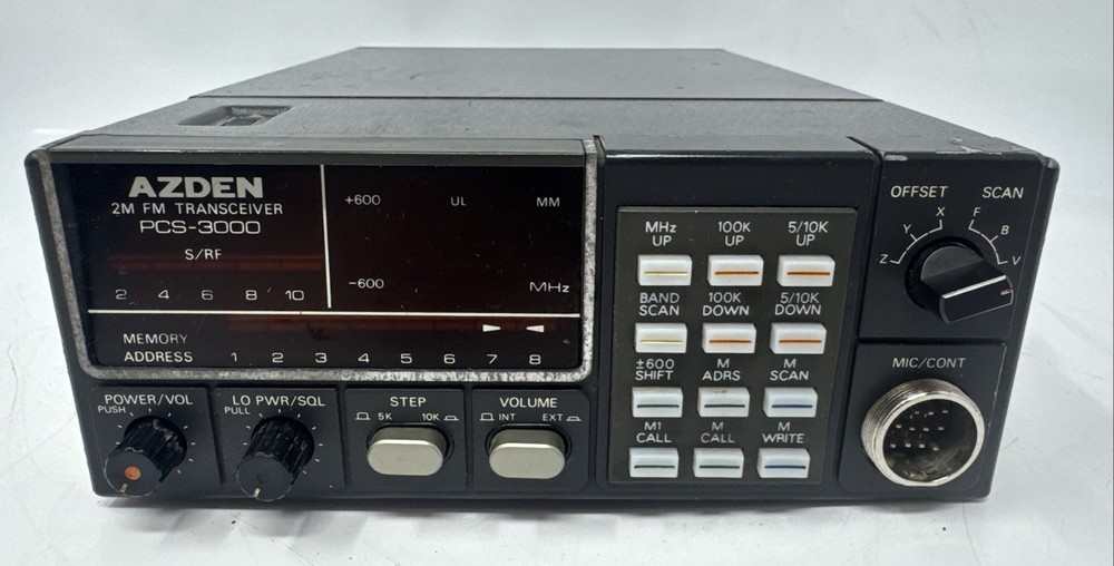 AZDEN PCS-3000 2 METER FM 25W TRANSCEIVER Powers On - Needs Work