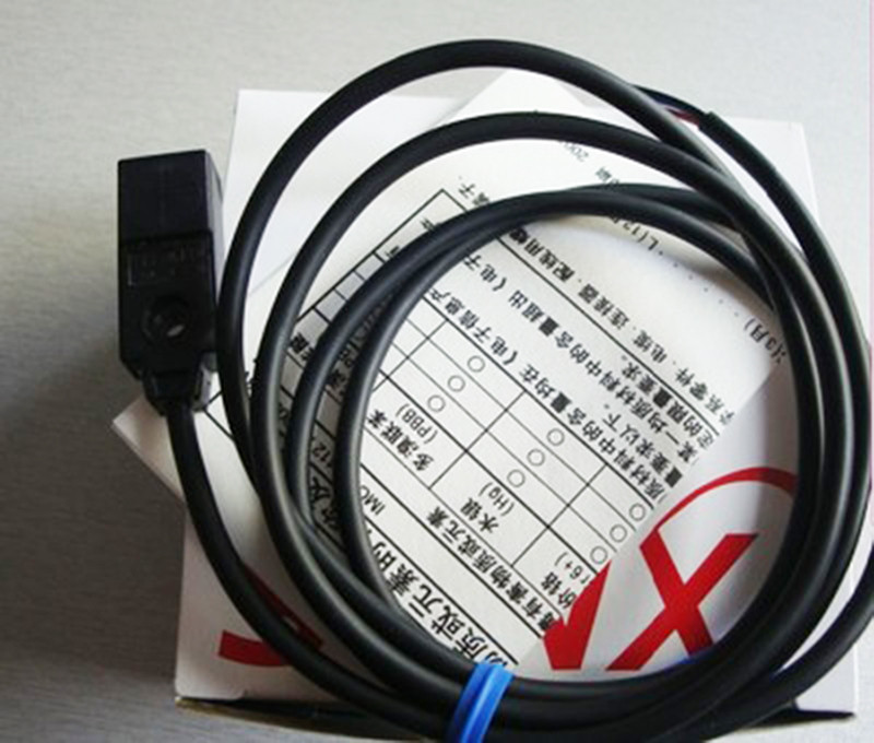 Sunx GL-N12FB Inductive Proximity Sensor #