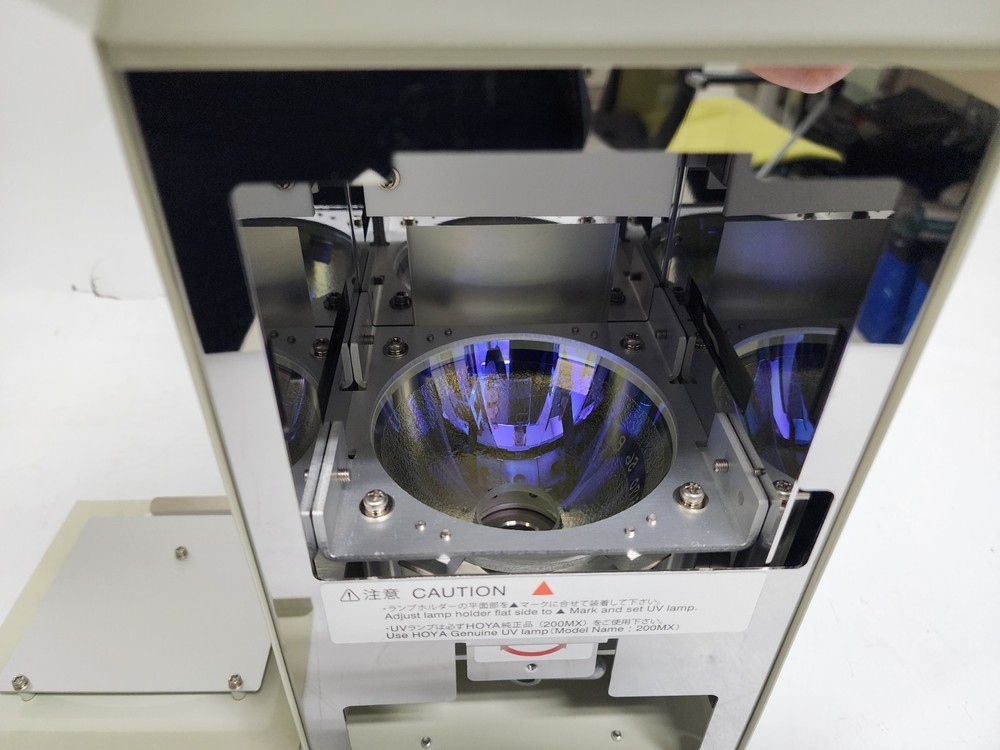 HOYA EXECURE 4000-D UV Light Source
