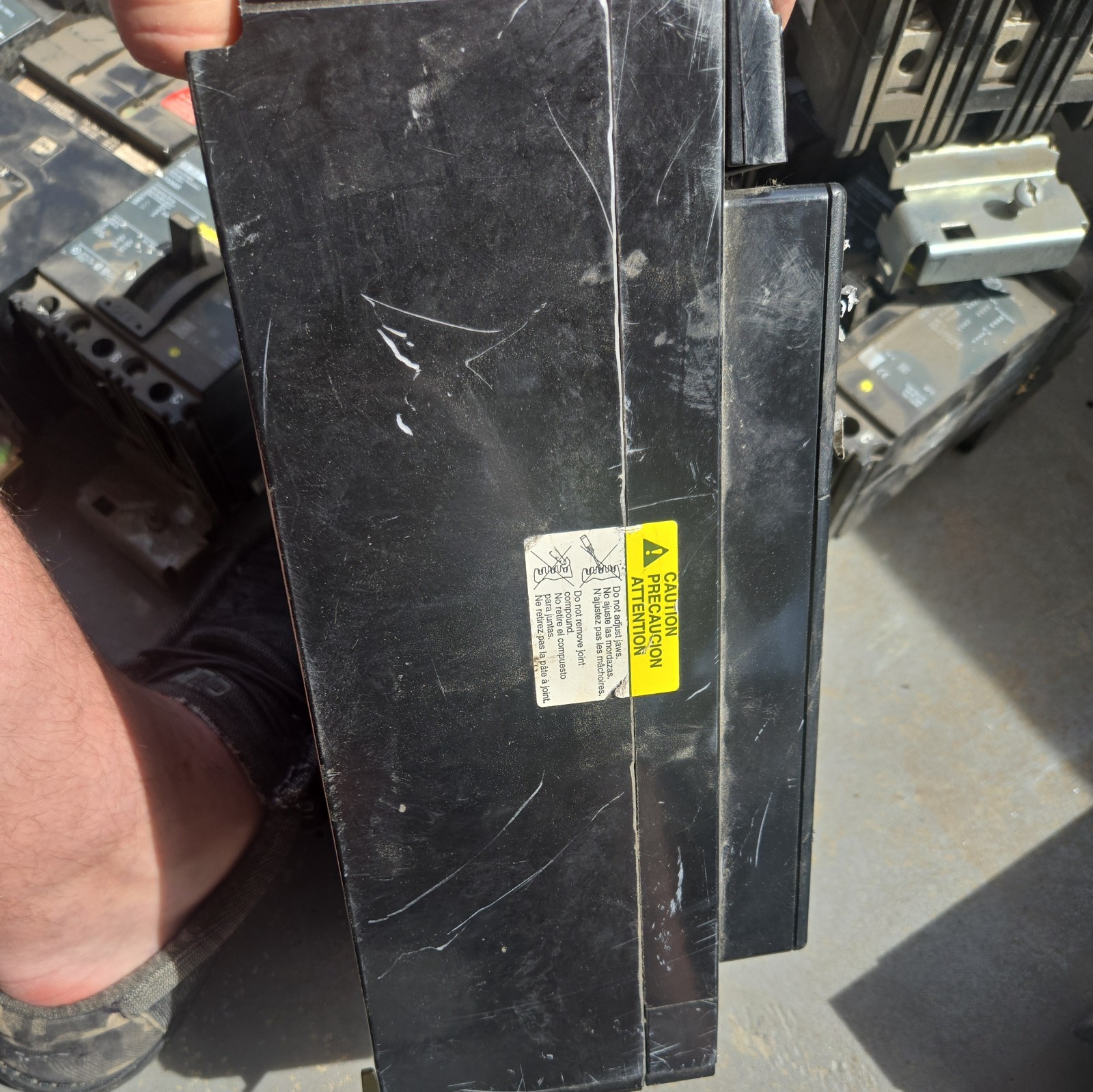 SQUARE D LC36450 450 A 3 P Circuit Breaker