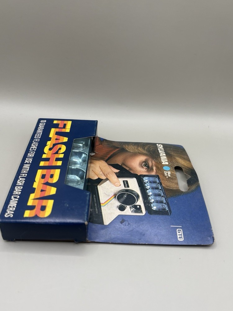 Sylvania Blue Dot Flash Bar