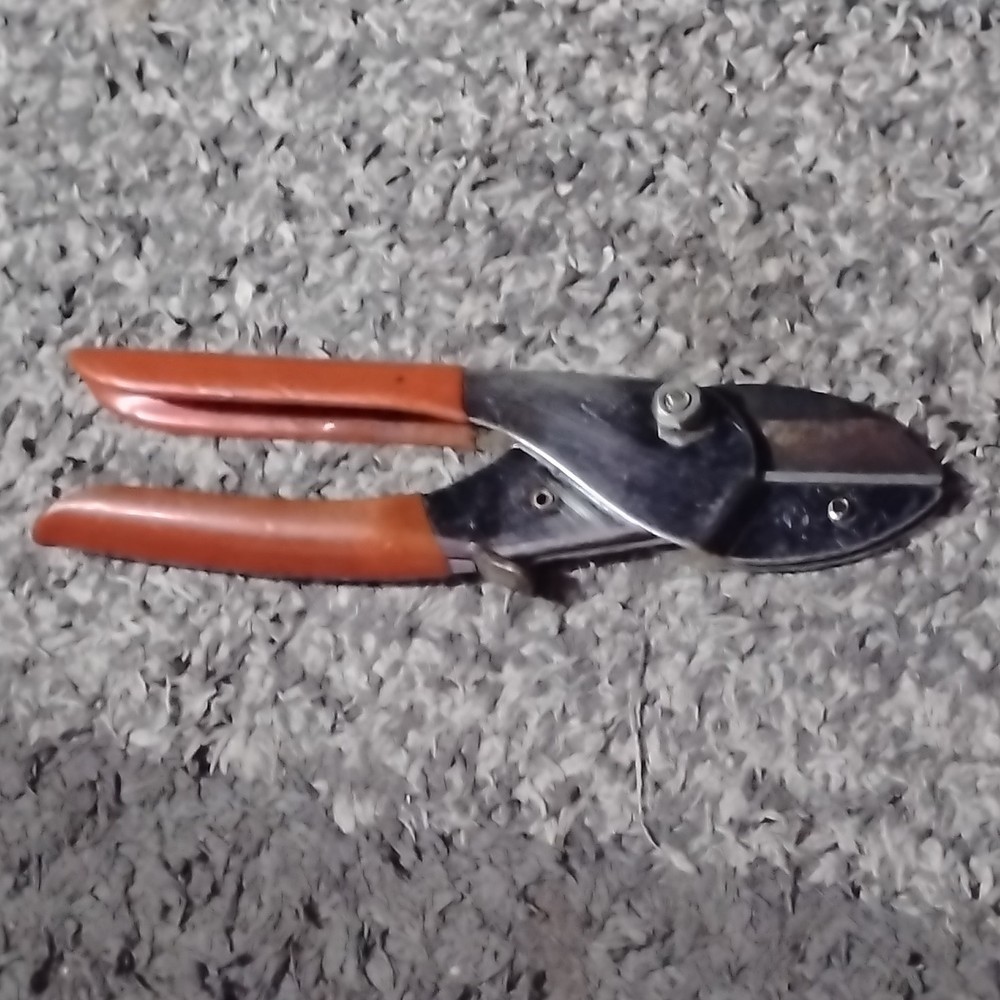 Steel Blade Pruning Shears Orange Plastic Metal Handle Silver